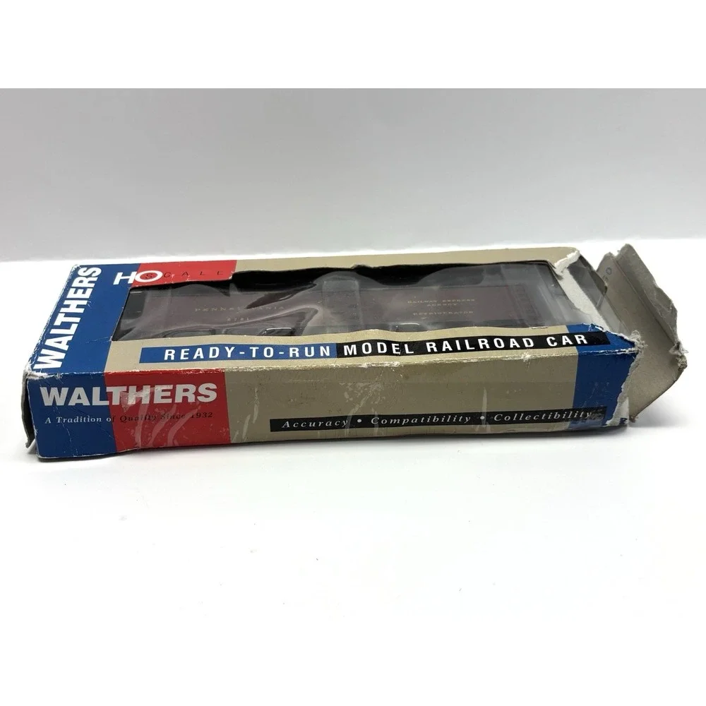 Walthers HO Scale PRR R50B Express Reefer 2721 RTR Refrigerator Car 932-5888